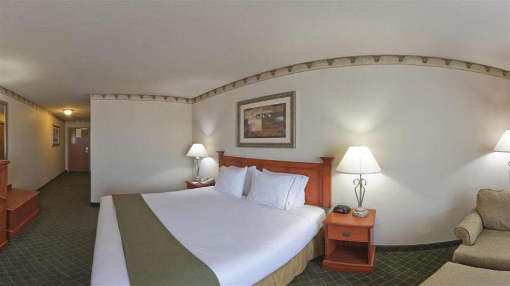 Holiday Inn Express & Suites - Pharr By Ihg Exterior foto